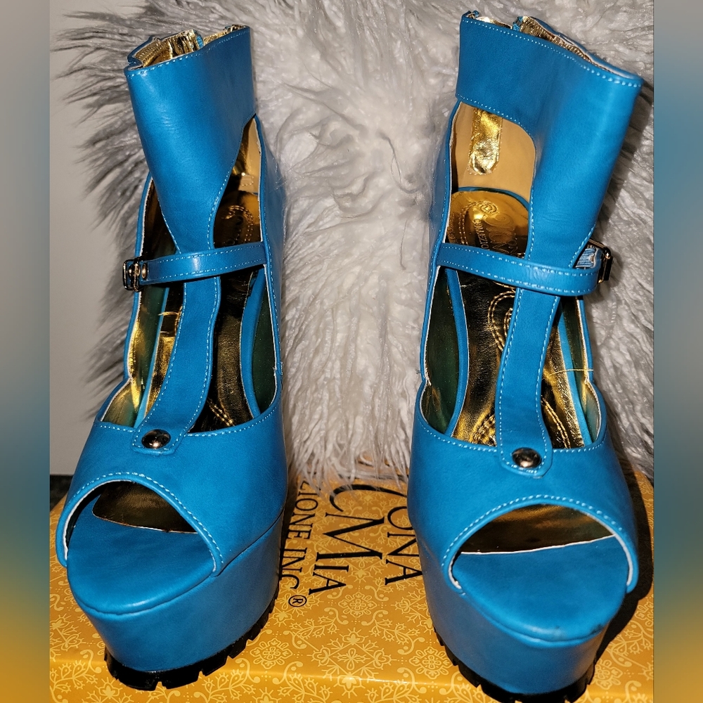 Turquoise Sexy Strappy Platform Heels